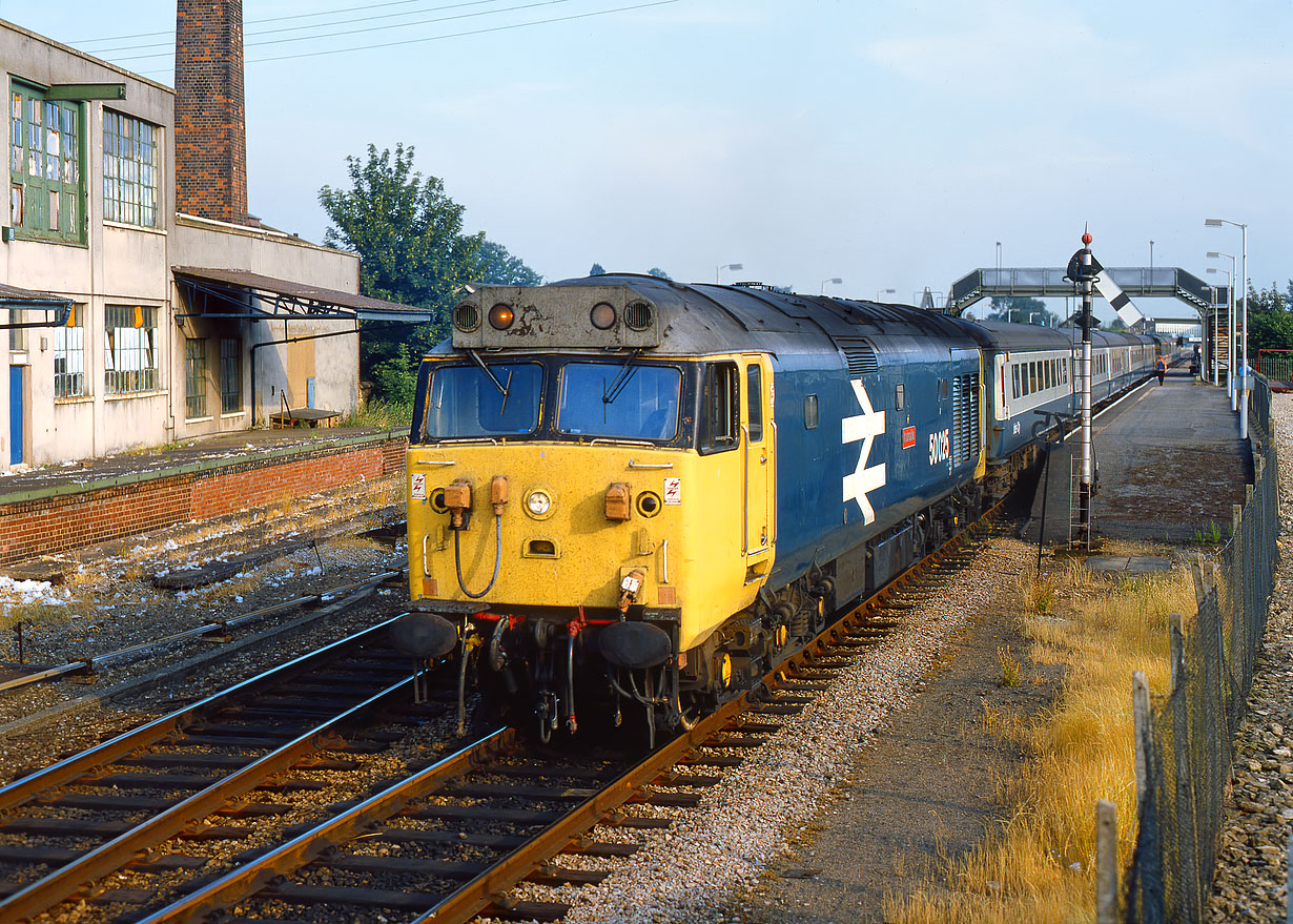 50025 Moreton-in-Marsh 2 July 1986