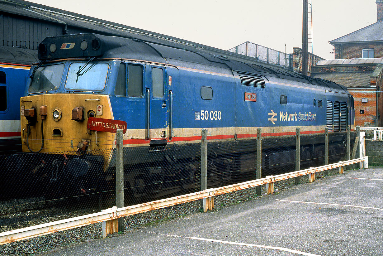 50030 Salisbury 12 January 1992