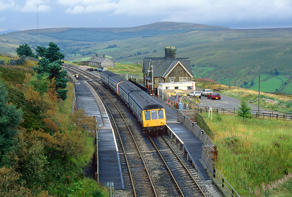 54504 & 53971 Dent 8 August 1992