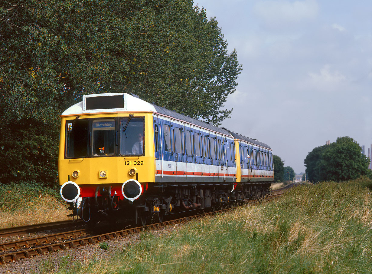 55029 & 55027 Millbrook 29 August 1998