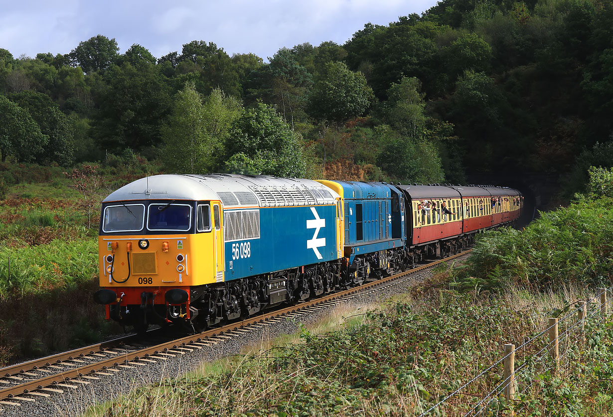 56098 & 20048 Foley Park Tunnel 1 October 2022