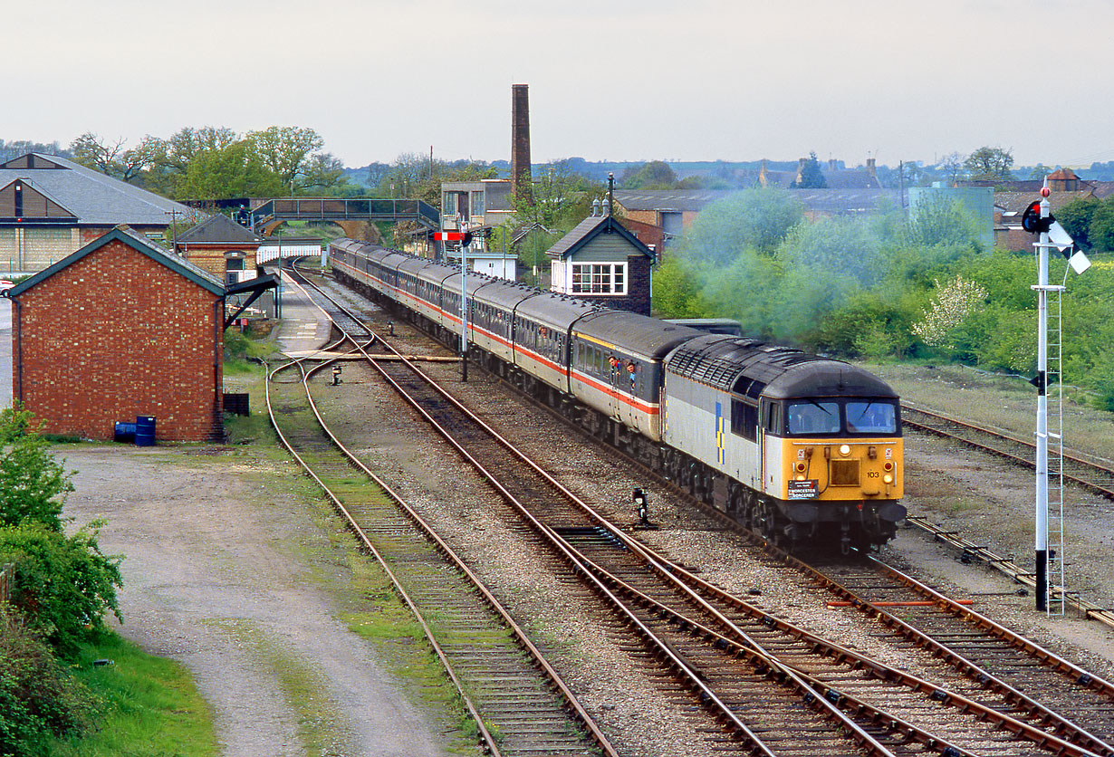 56103 Moreton-in-Marsh 2 May 1993