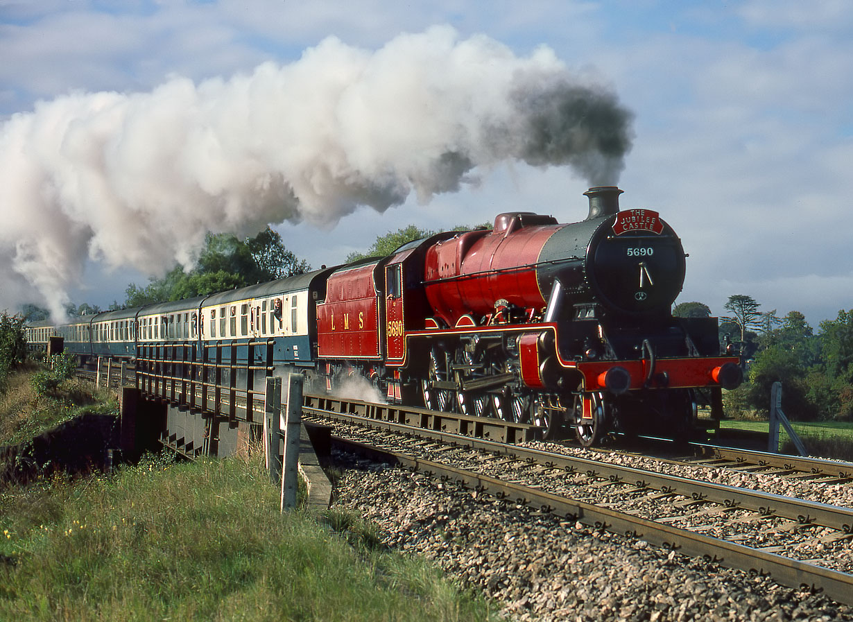 5690 Heyford 6 October 1984