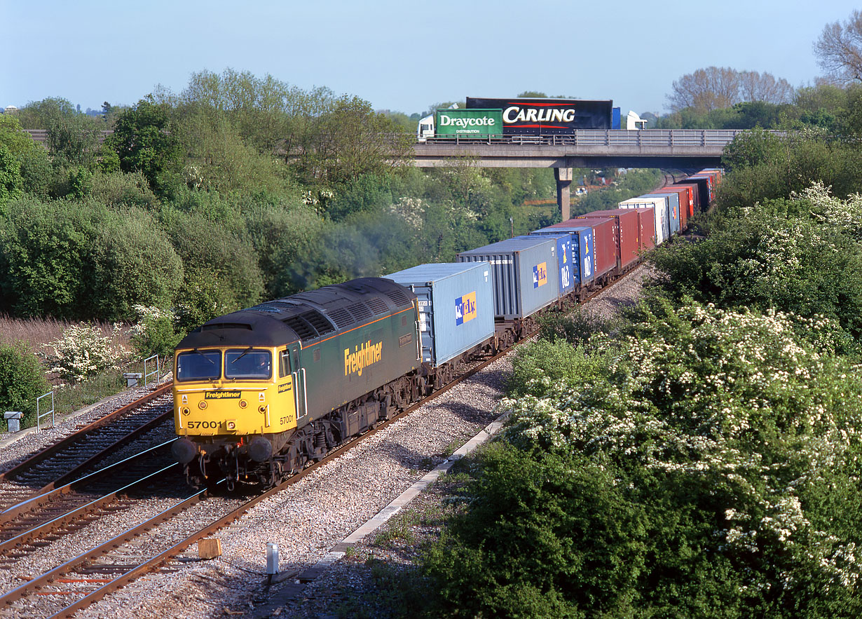 57001 Wolvercote Jnction 21 May 2001