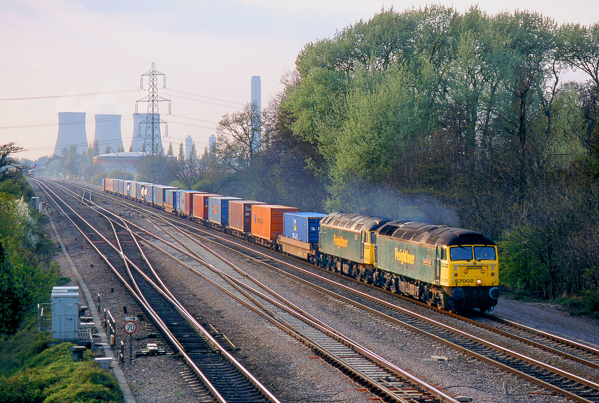 57002 & 47150 South Moreton (Ddcot East) 16 April 2002