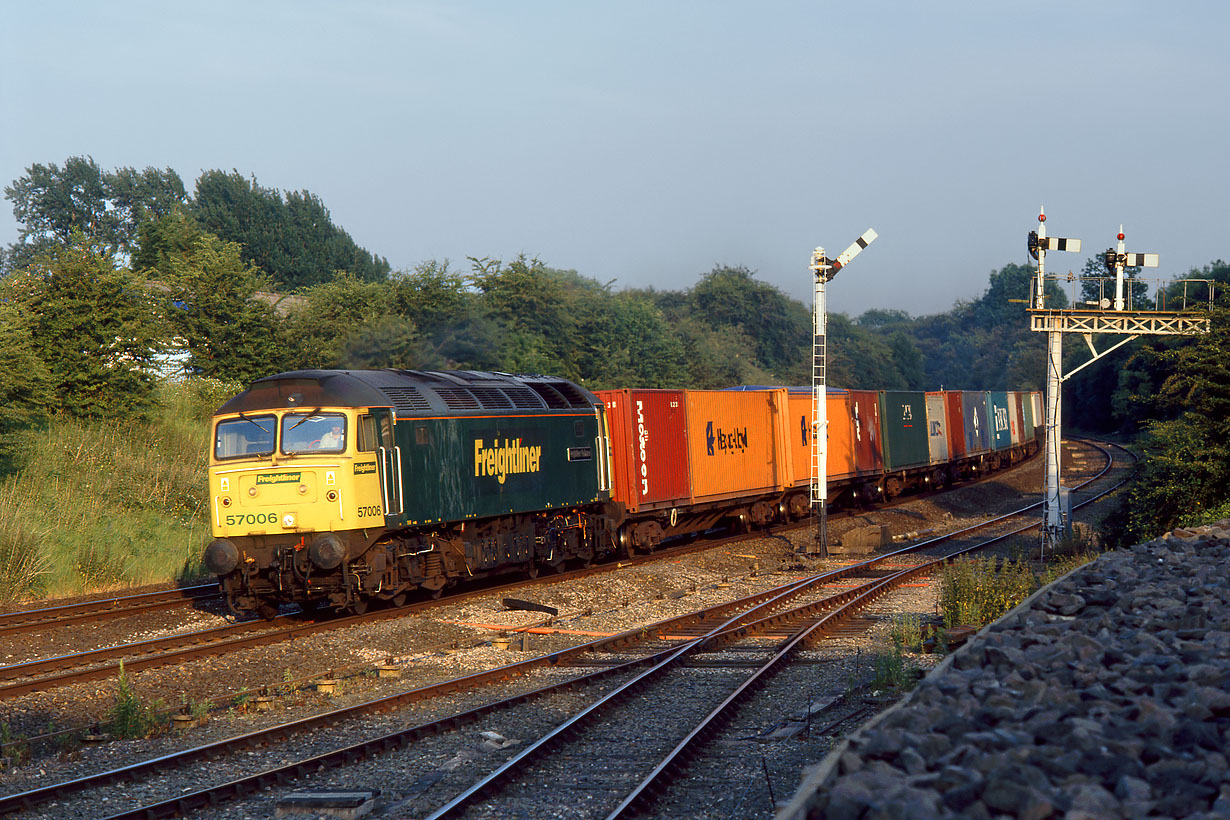 57006 Fenny Compton 19 June 2000