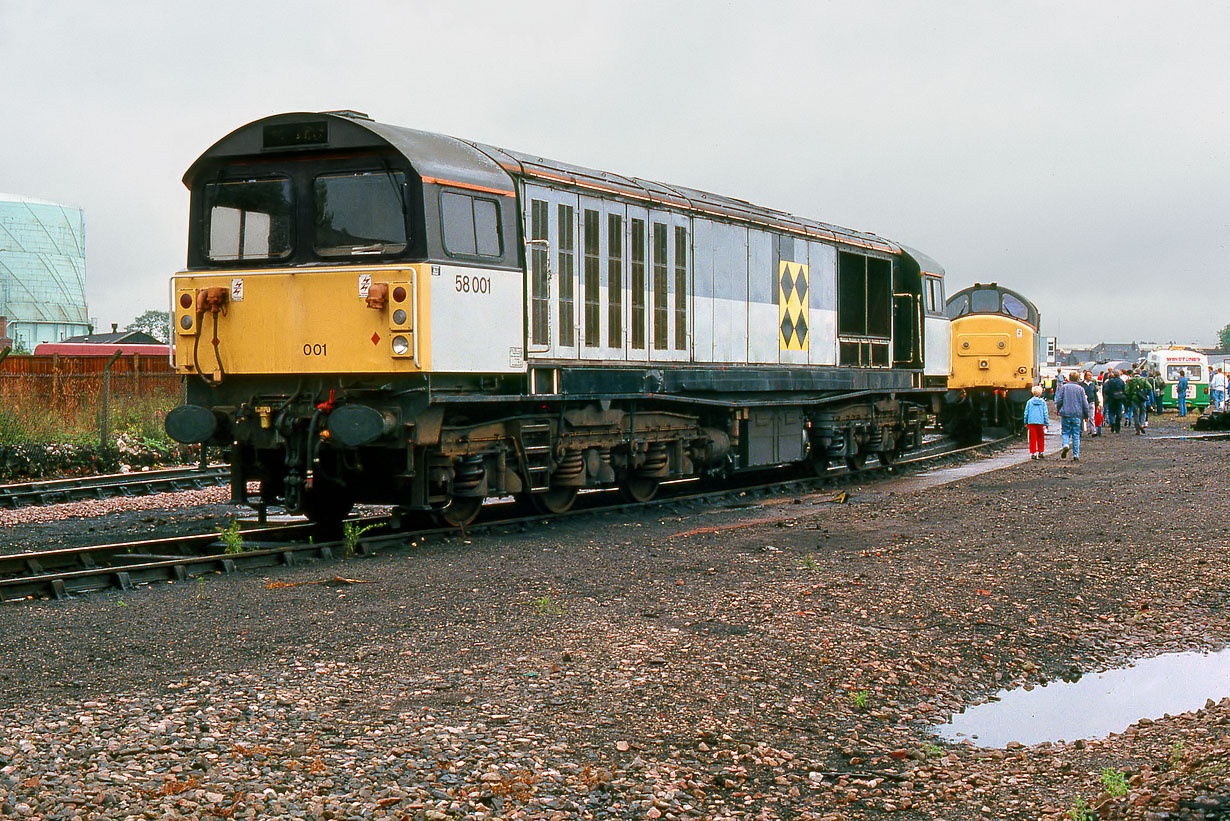 58001 Gloucester 17 September 1989