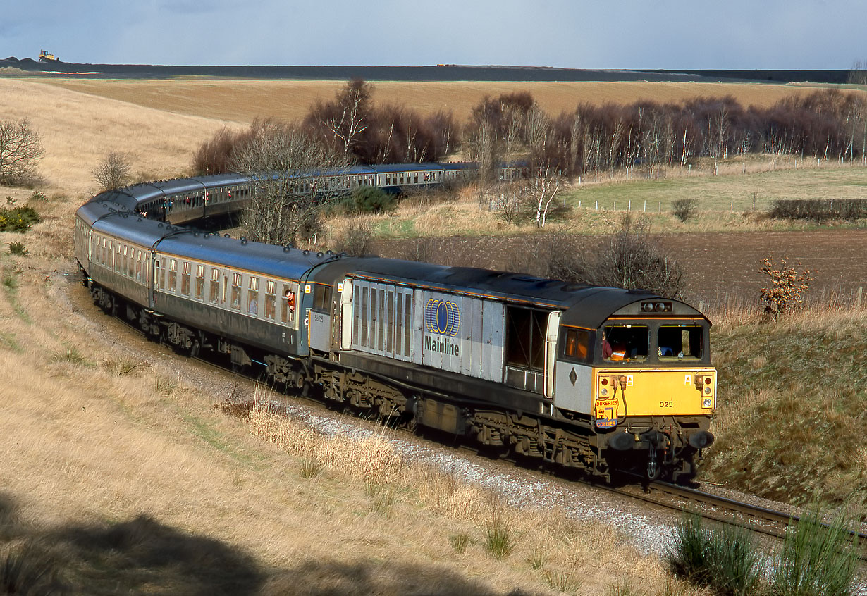 58025 Thoresby Colliery 12 February 2000