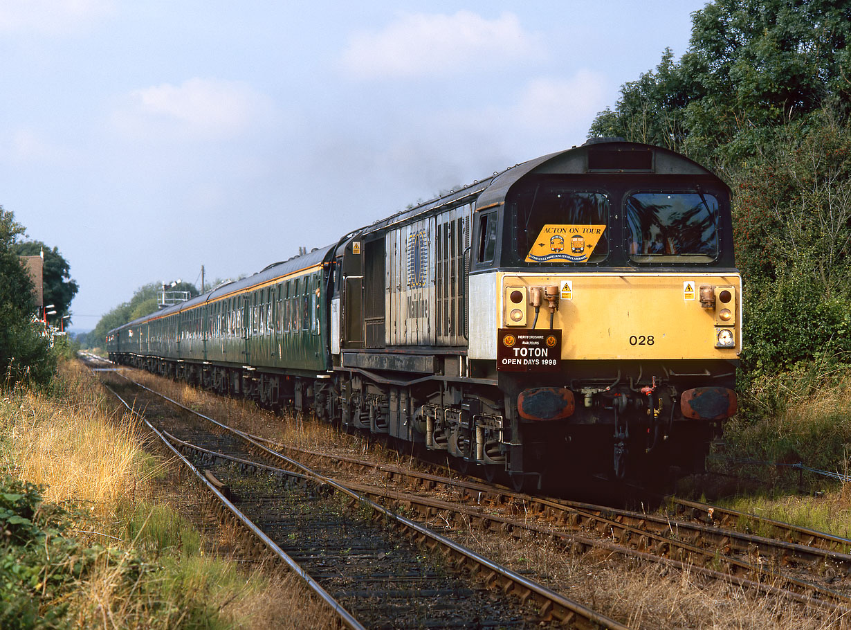 58028 Woburn Sands 29 August 1998