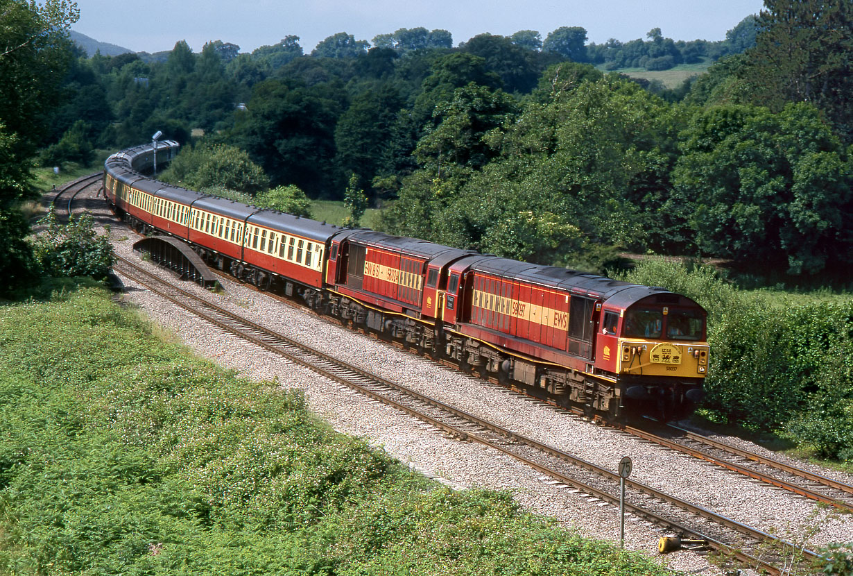 58037 & 58024 Miskin 1 July 2000