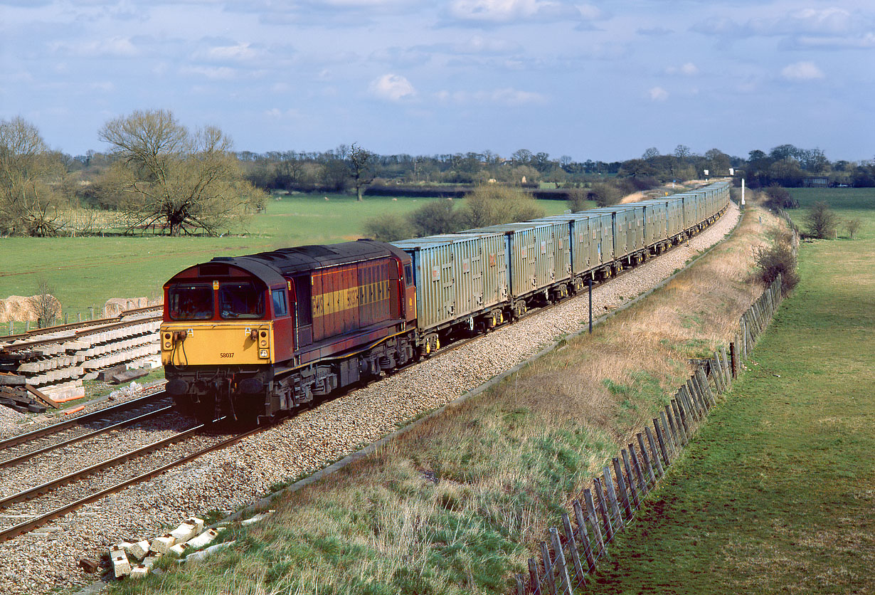 58037 Shrivenham (Ashbury Crossing) 26 March 1999