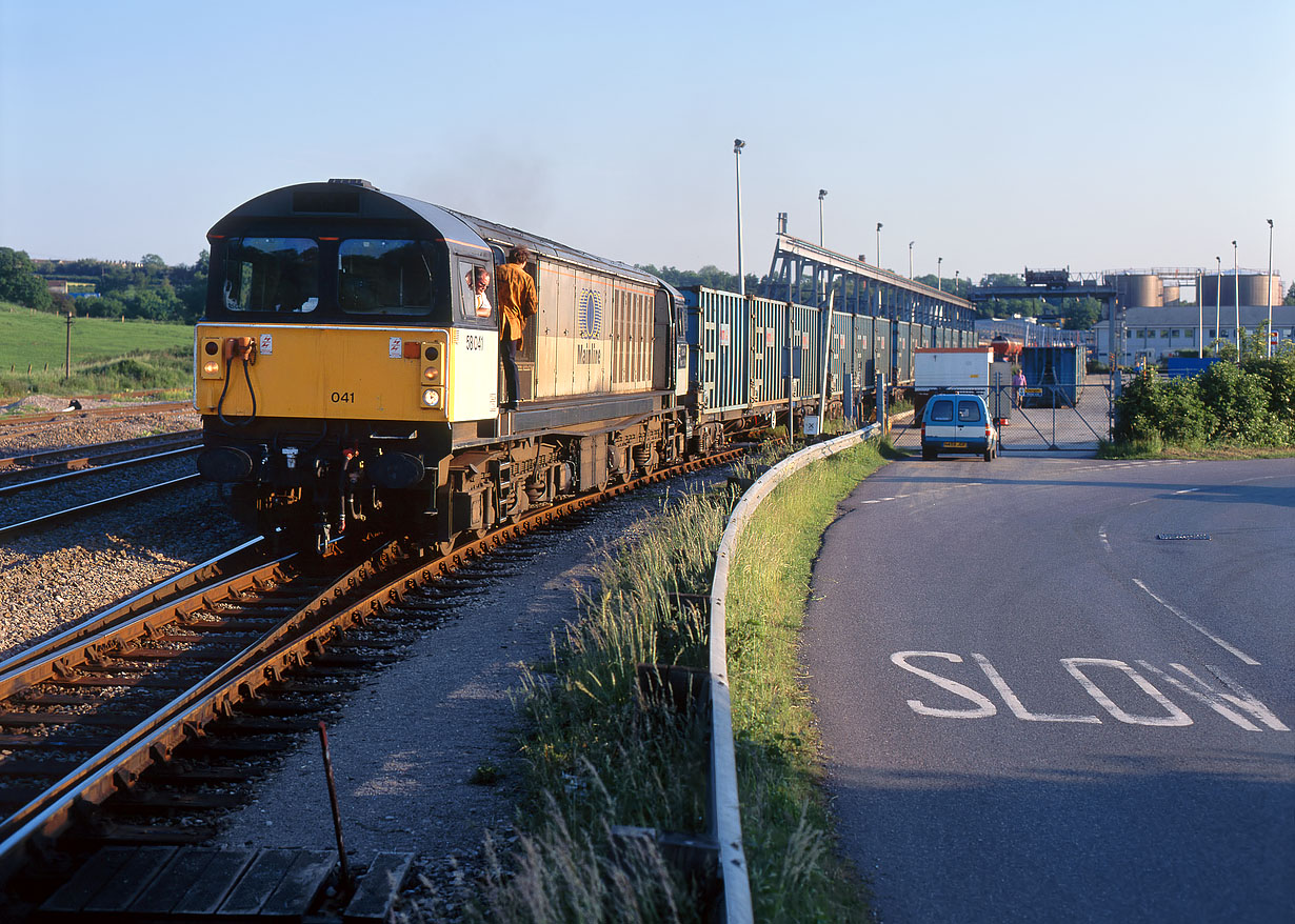 58041 Westerleigh 12 June 1996