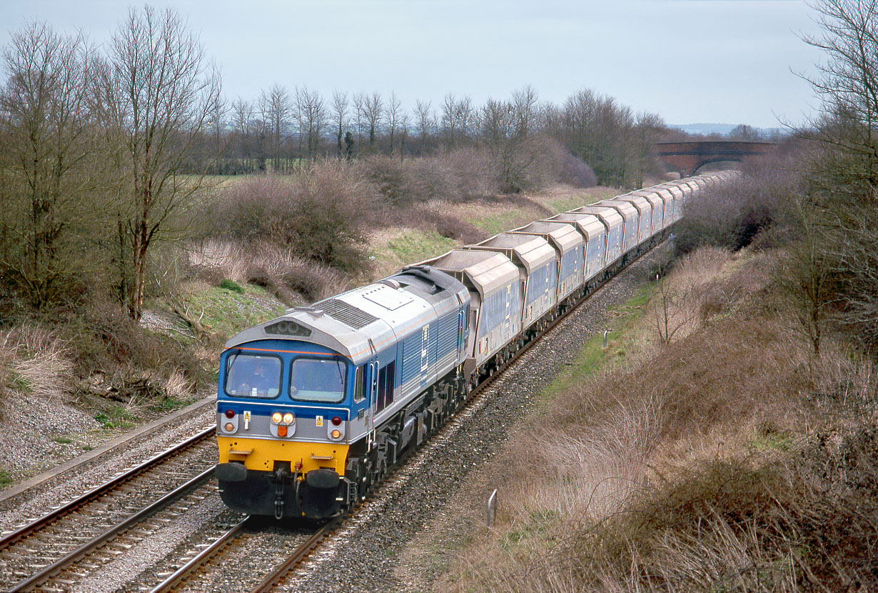 59001 Dauntsey 16 March 2000