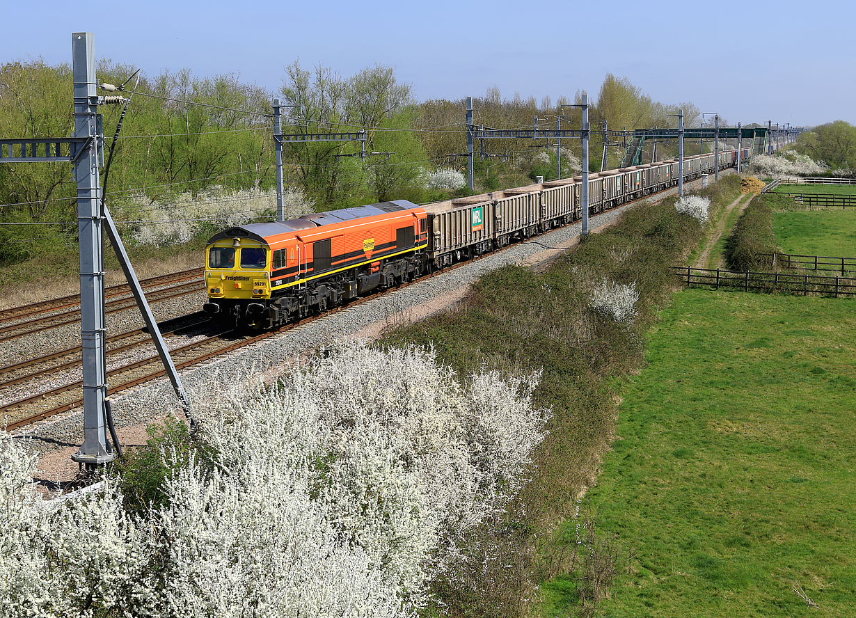 59201 Denchworth (Circourt Bridge) 10 April 2025