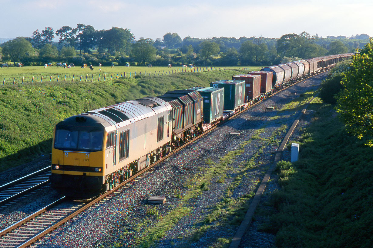 60021 Compton Beauchamp 22 May 2000