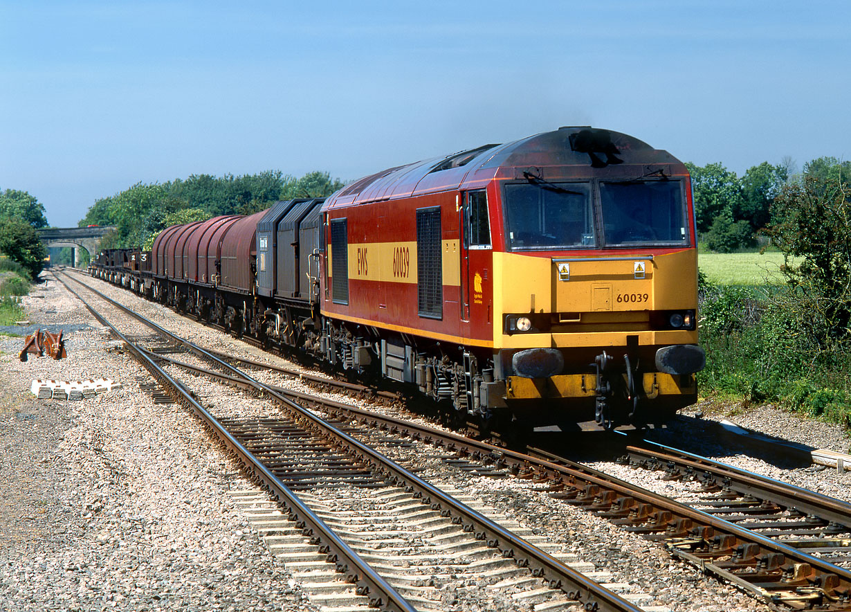 60039 Cam & Dursley 1 June 2002