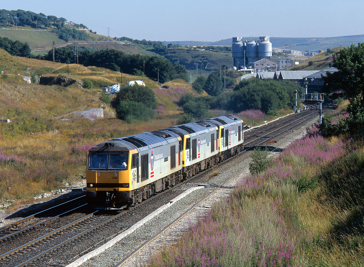 60066, 60097 & 60005 Great Rocks 9 August 1995