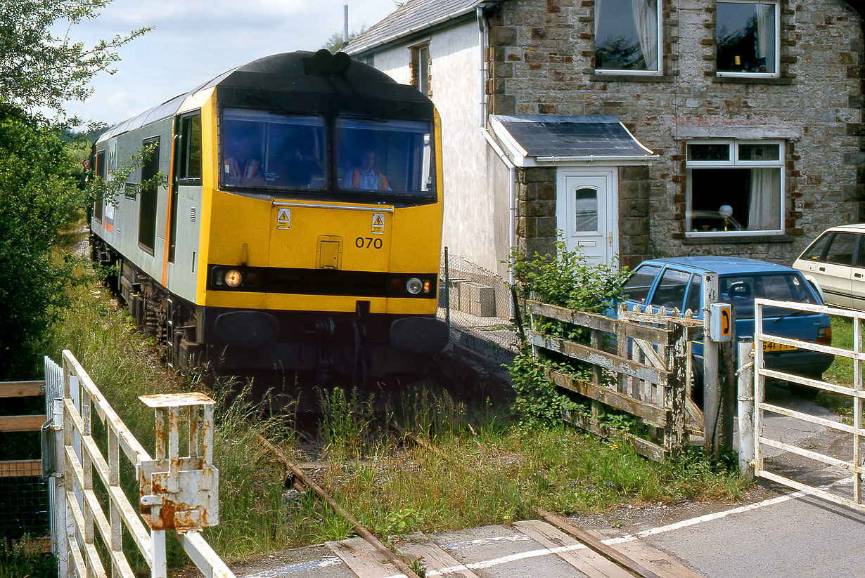 60070 Cefn Cribwr 1 July 2000