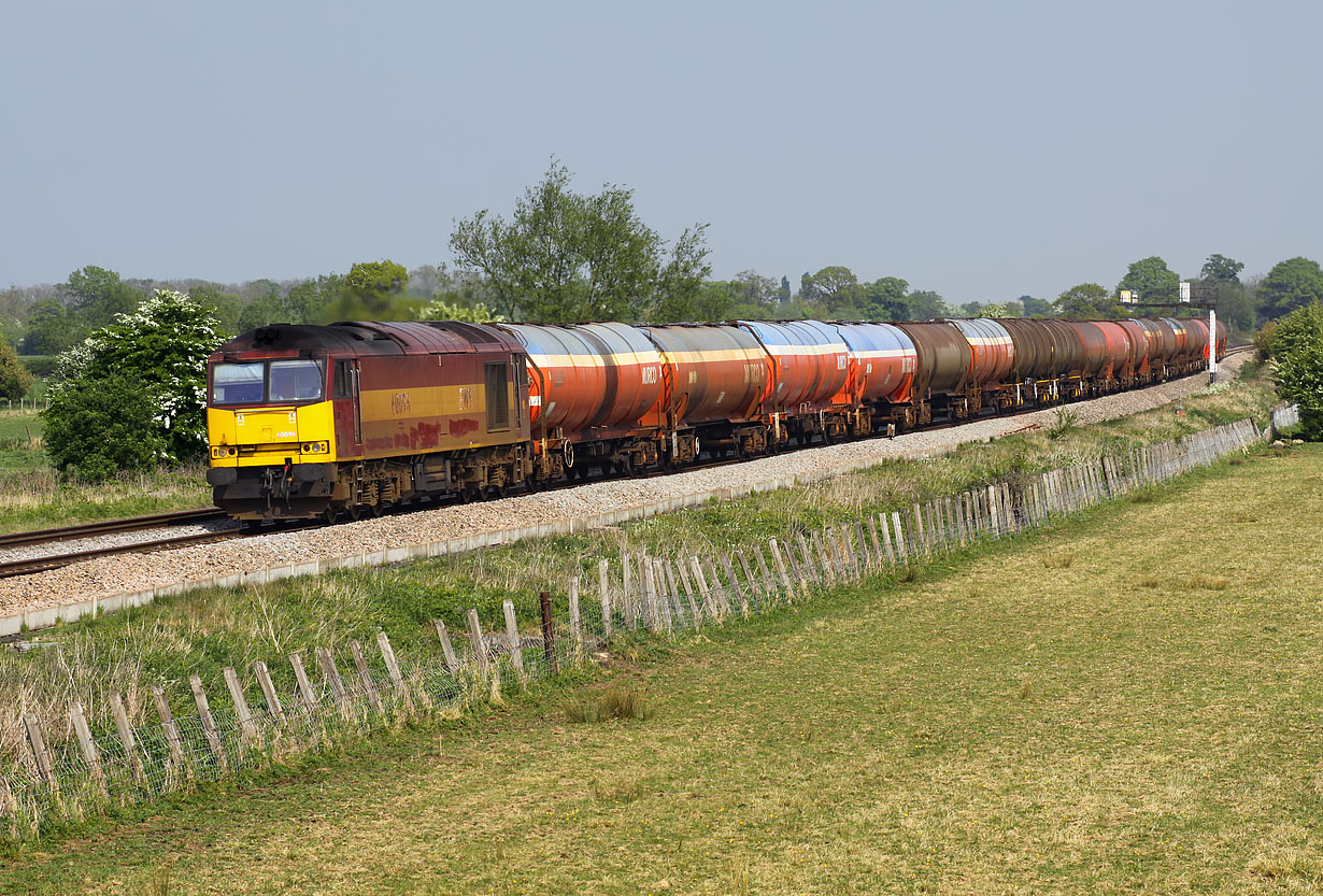 60096 Shrivenham (Ashbury Crossing) 28 April 2011