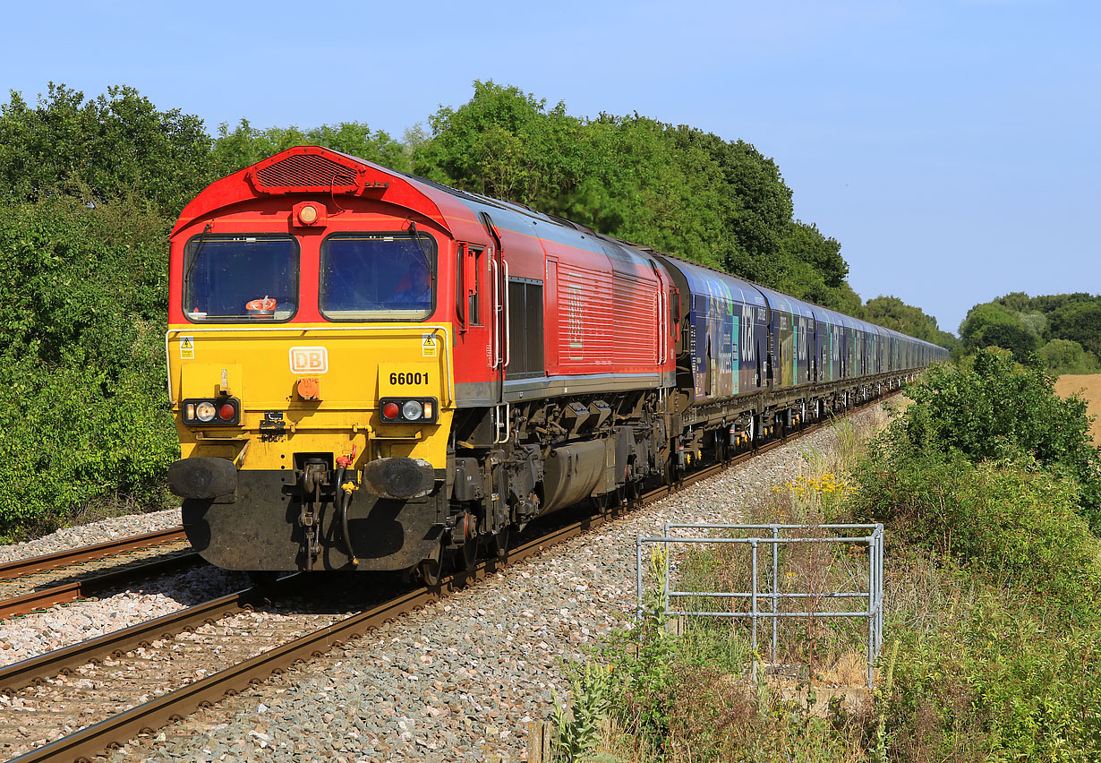 66001 Heck Ings 16 July 2022