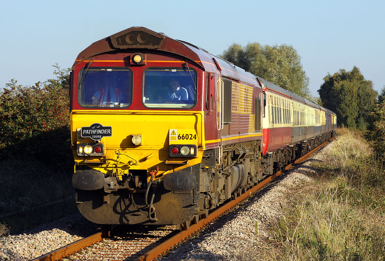 66024 Rawcliffe Bridge 15 October 2011