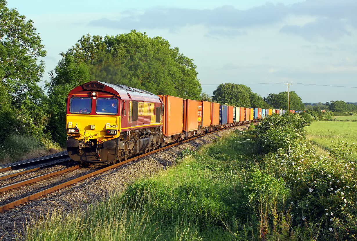 66024 Tackley 18 June 2015