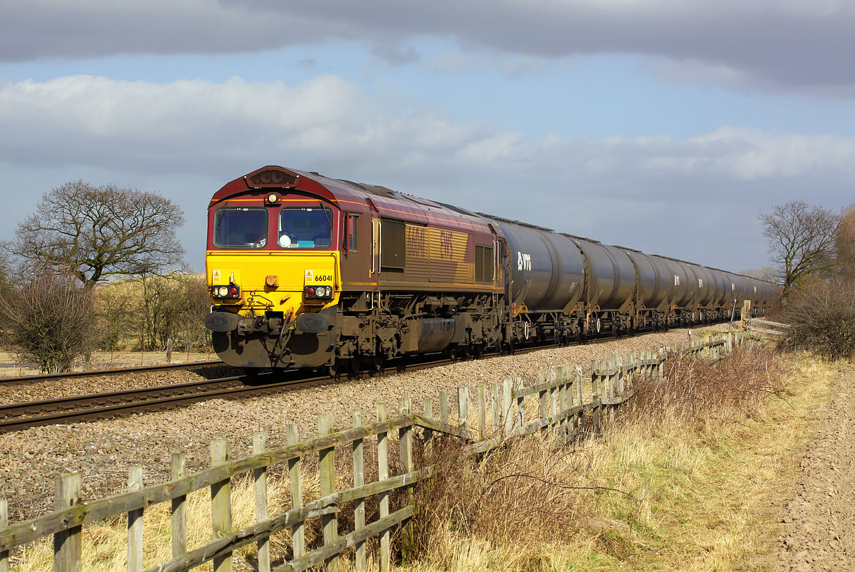 66041 Collingham 10 March 2011