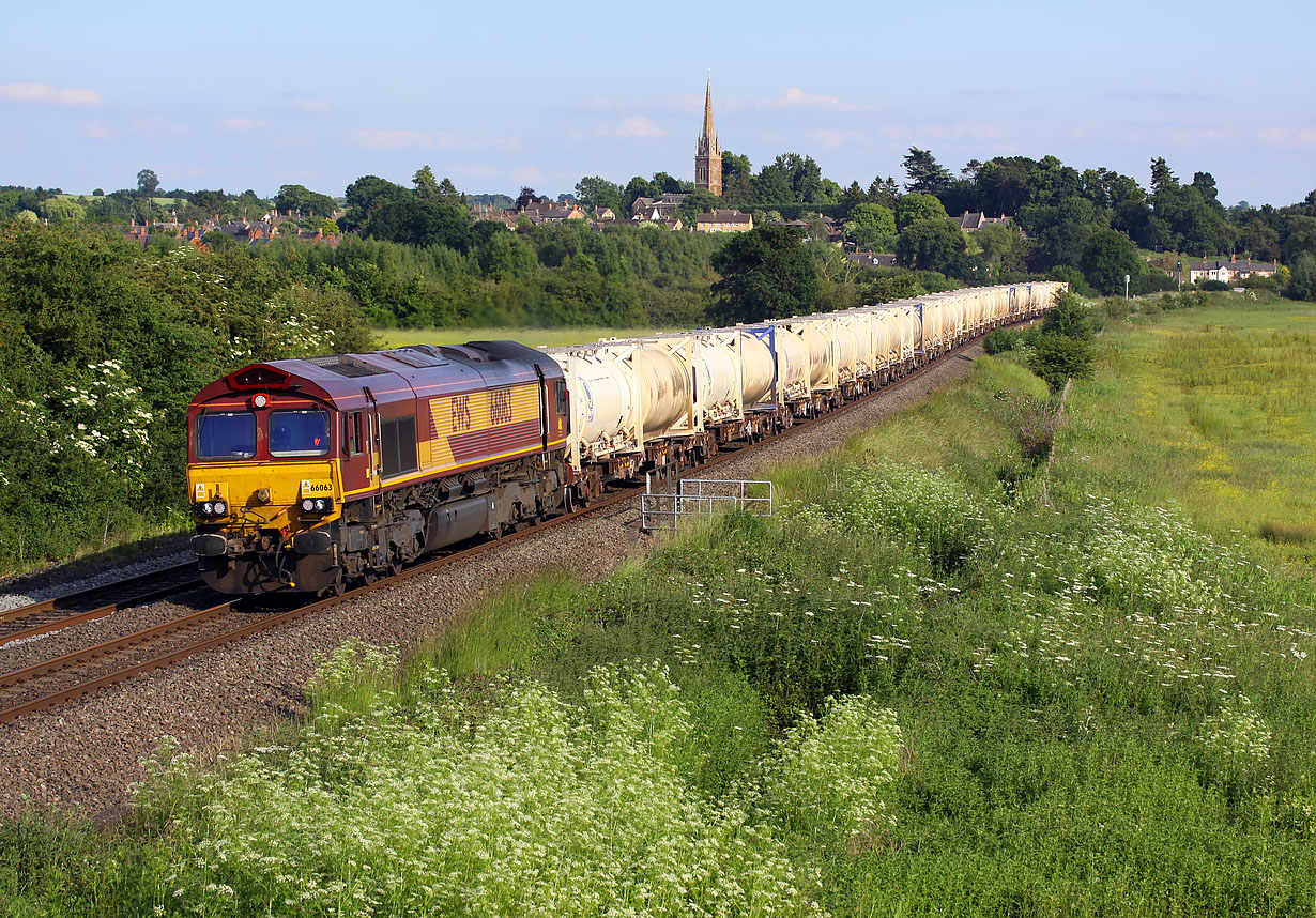 66063 Kings Sutton 11 June 2018