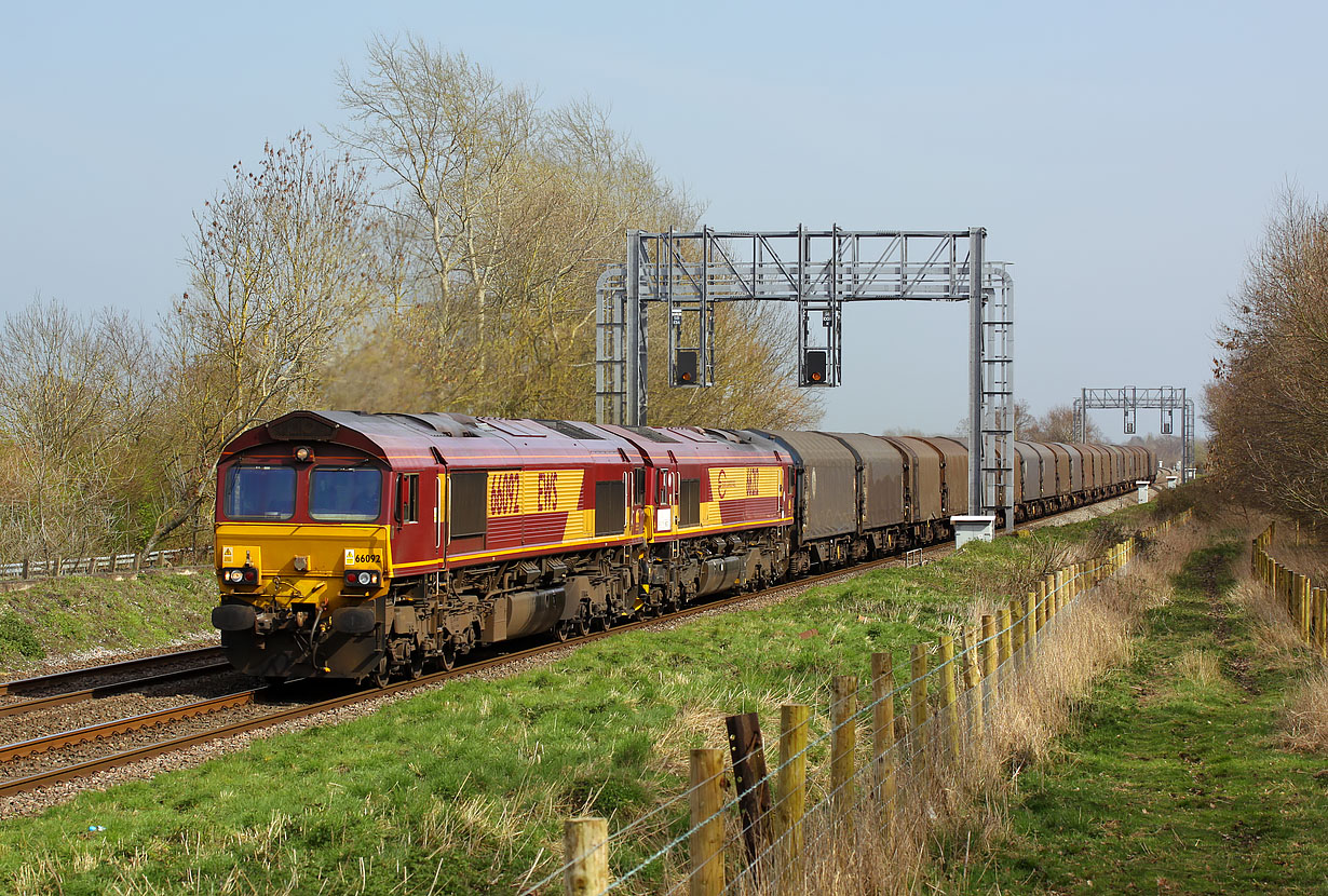 66092 & 66212 Baulking 29 March 2014