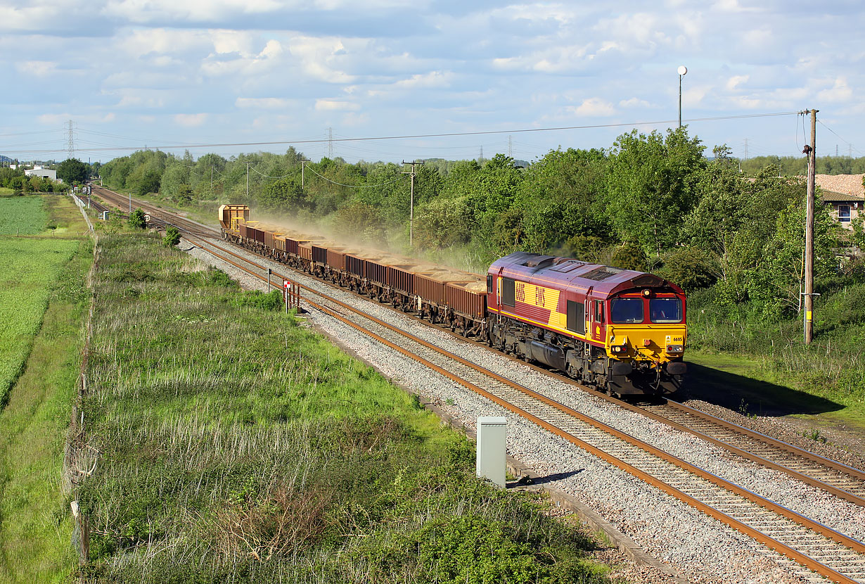 66115 Wychnor Junction 3 June 2015