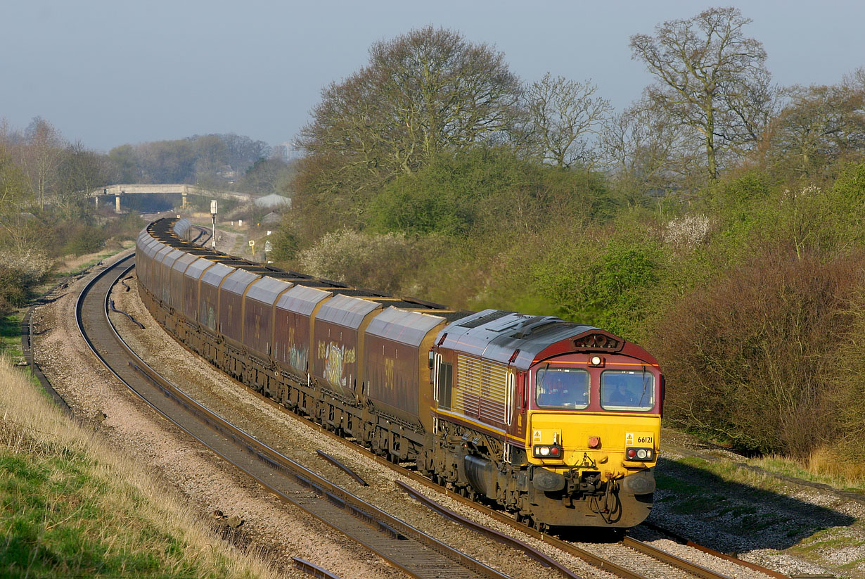 66121 Compton Beauchamp 14 April 2008