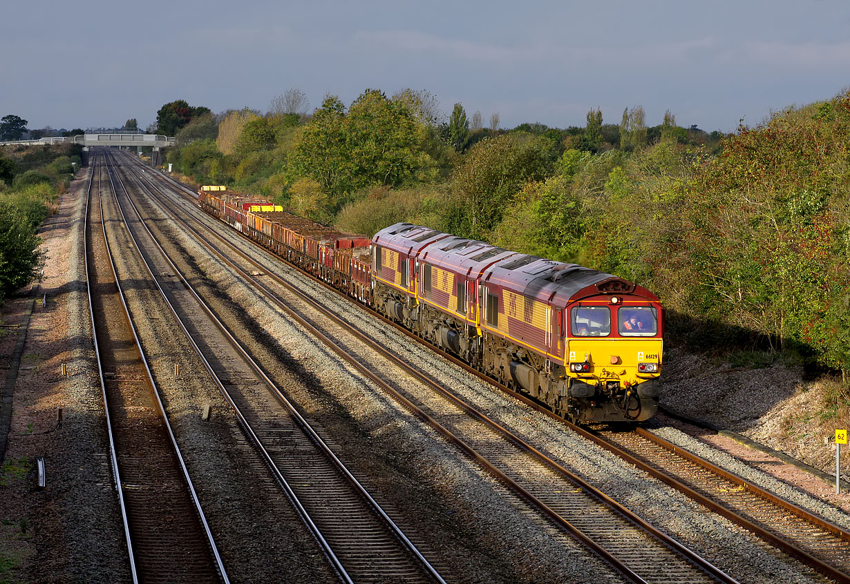 66129, 66100 & 66091 Denchworth 17 October 2011