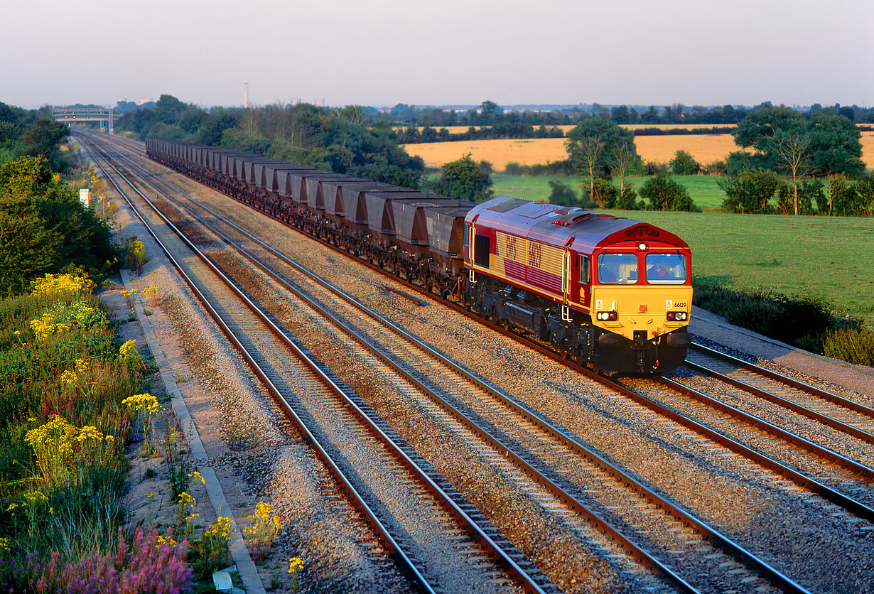 66129 Denchworth (Circourt Bridge) 29 July 1999