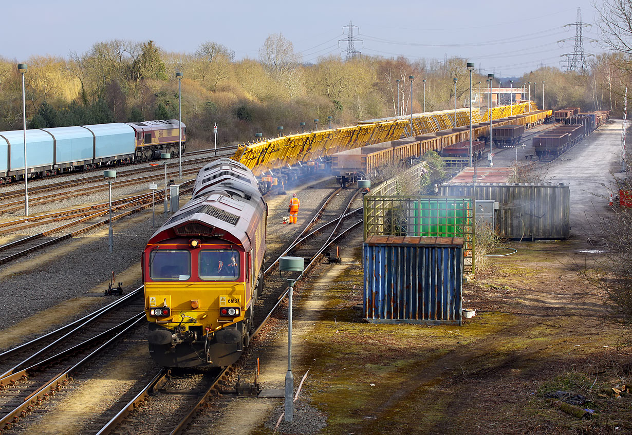 66137 & 66194 Hinksey 3 April 2013