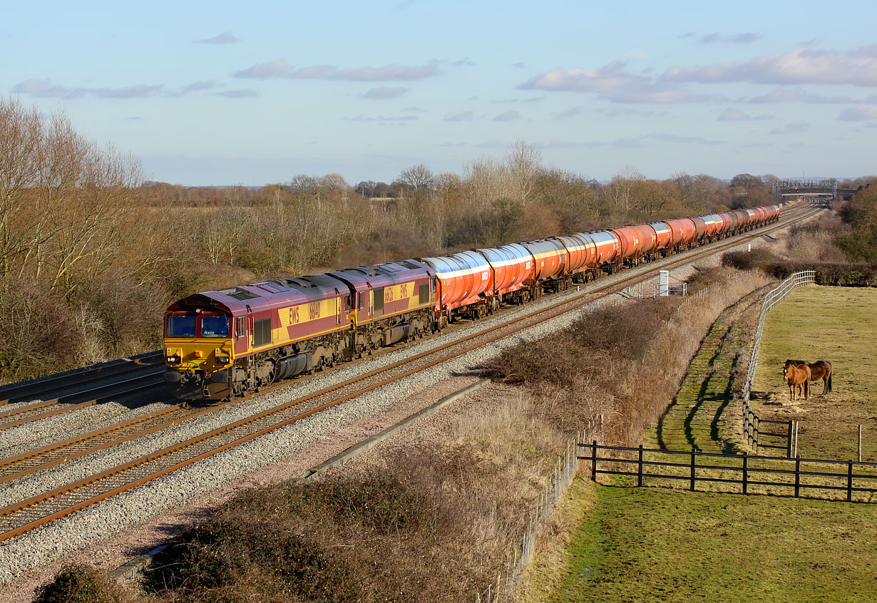 66140 & 66126 Denchworth (Circourt Bridge) 30 January 2010