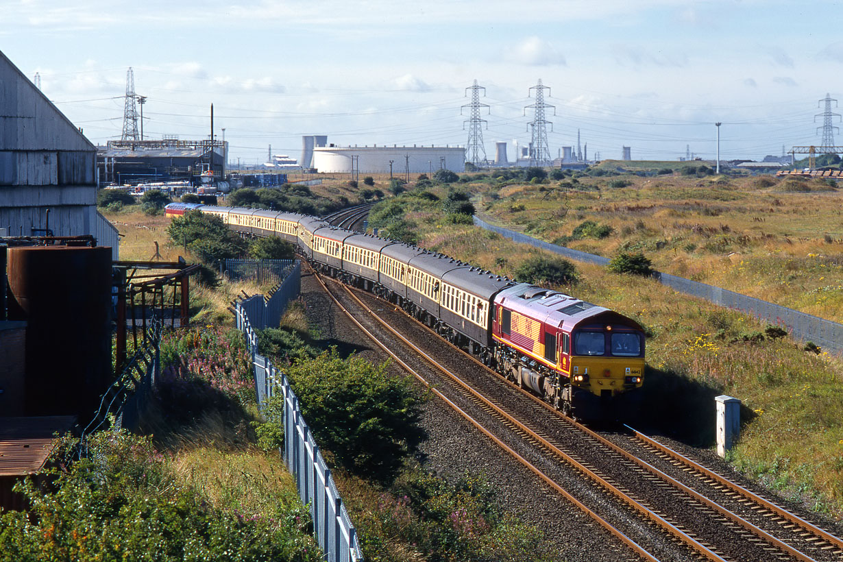 66142 Seaton Snook Junction 15 September 2001