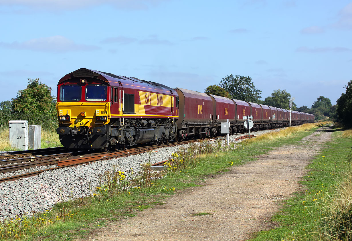 66168 Standish Junction 31 August 2013