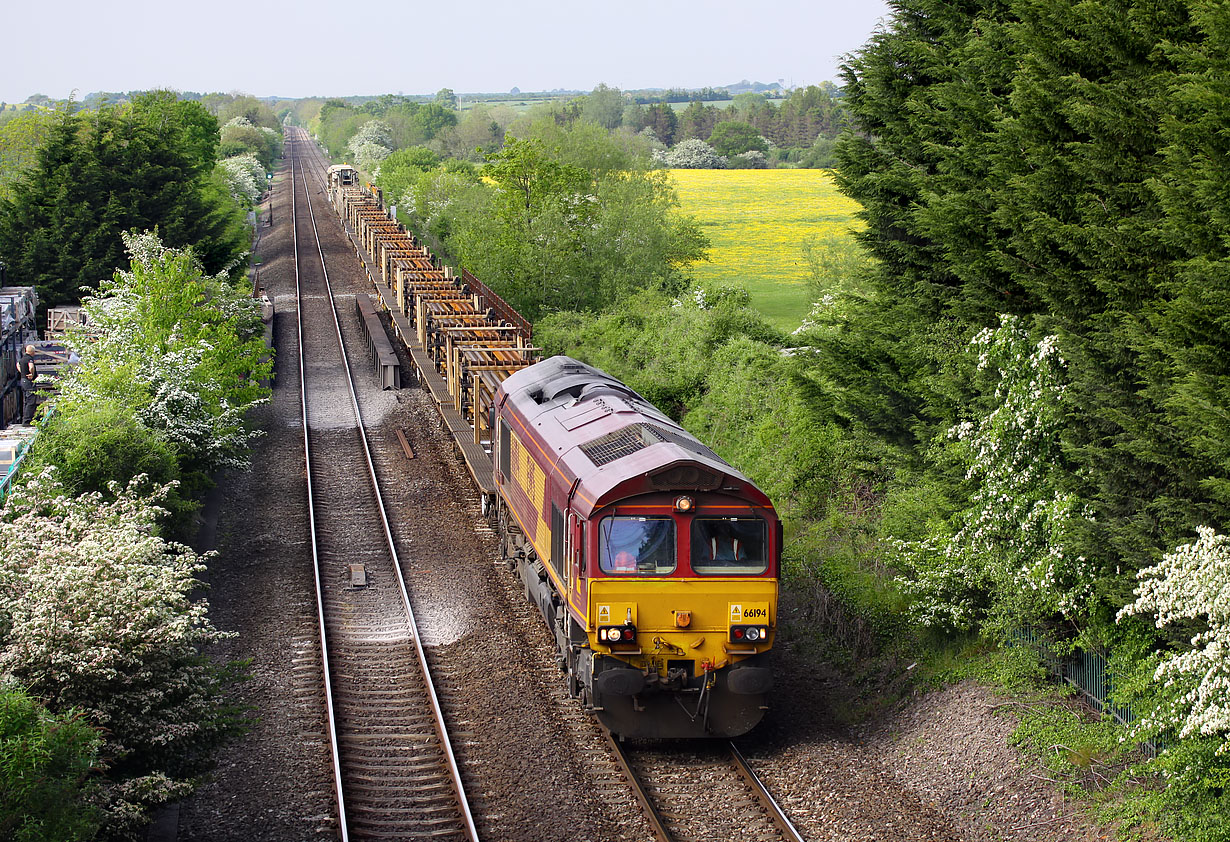 66194 Bletchingdon 16 May 2014