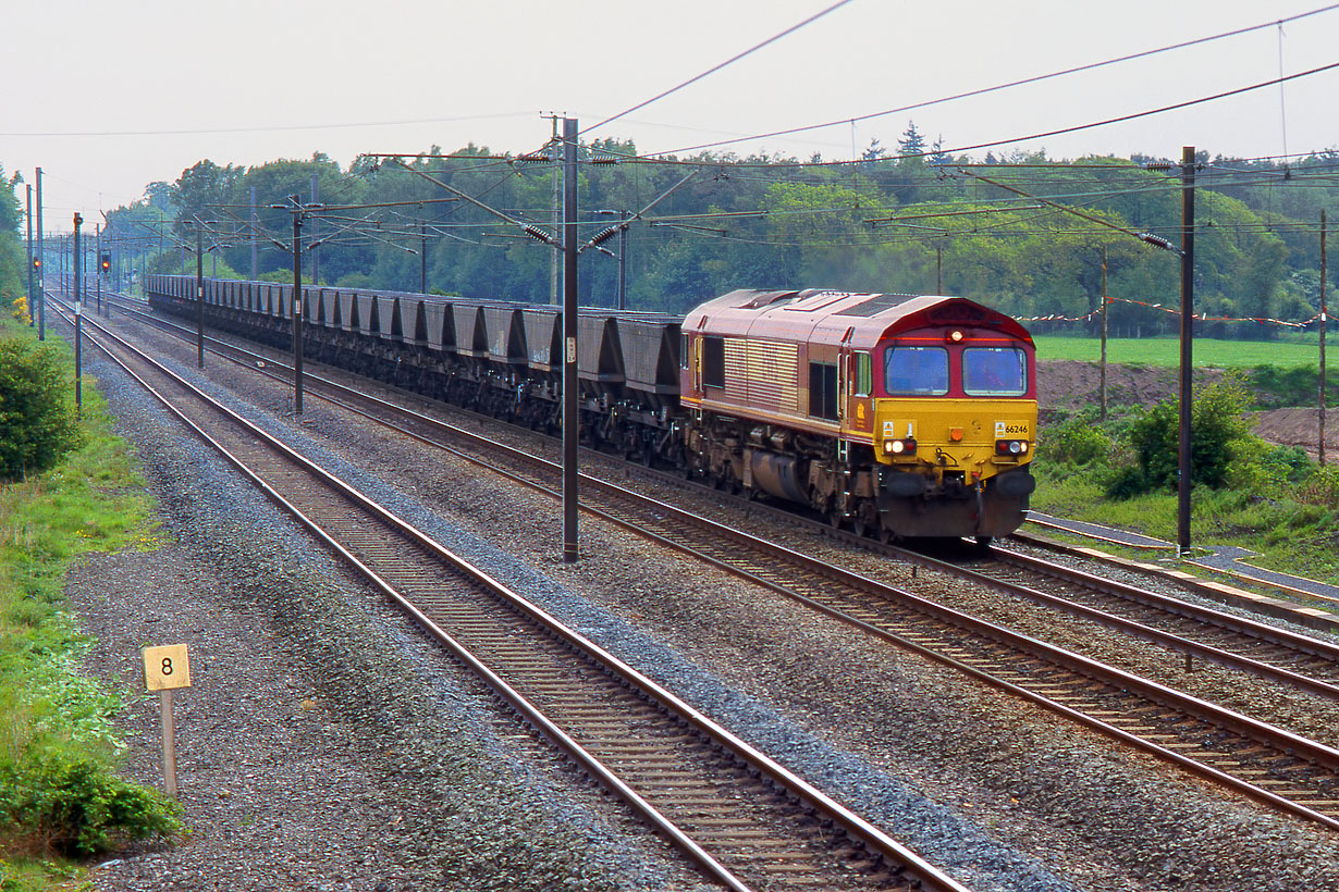 66246 Metal Bridge 17 May 2002