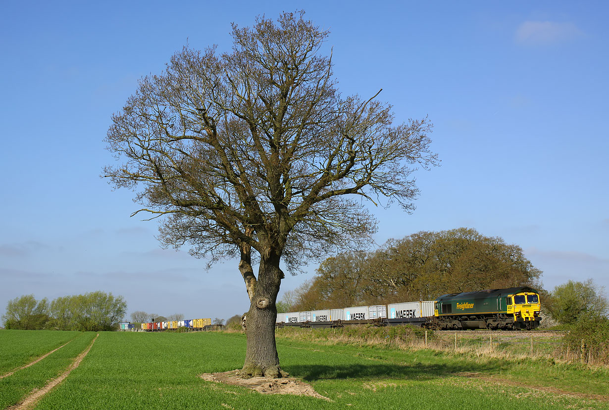 66501 Uffington 16 April 2014