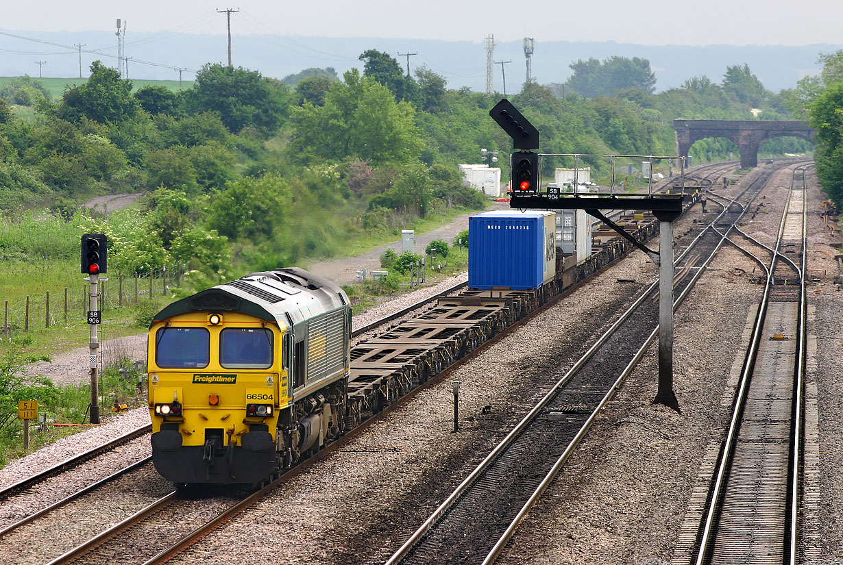 66504 South Moreton (Didcot East) 24 May 2007