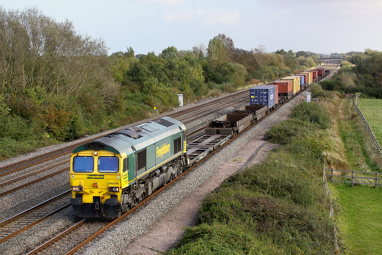 66516 Denchworth (Circourt Bridge) 16 October 2012