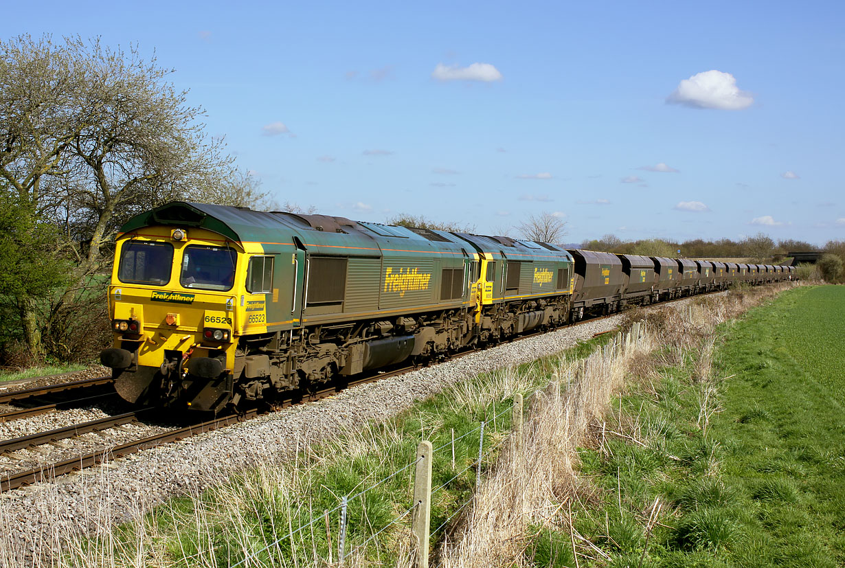 66523 & 66560 Gossington 8 April 2010