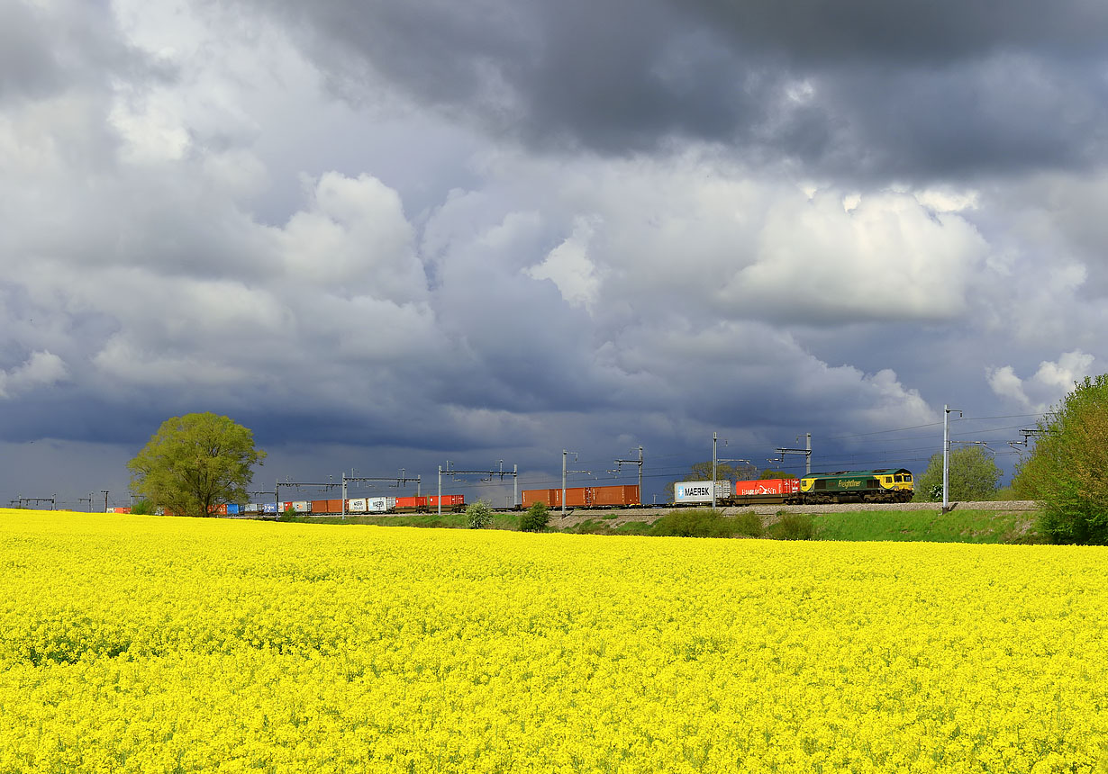 66528 Uffington 18 May 2021