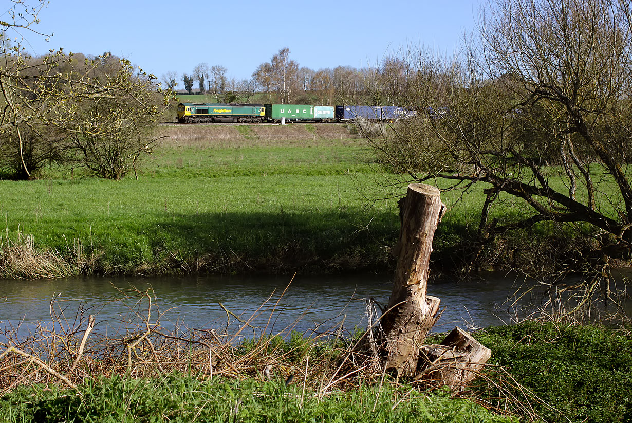 66537 Heyford 20 April 2016