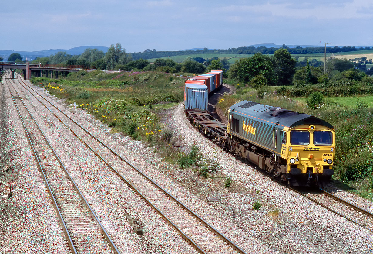 66541 Llandevenny 17 July 2002