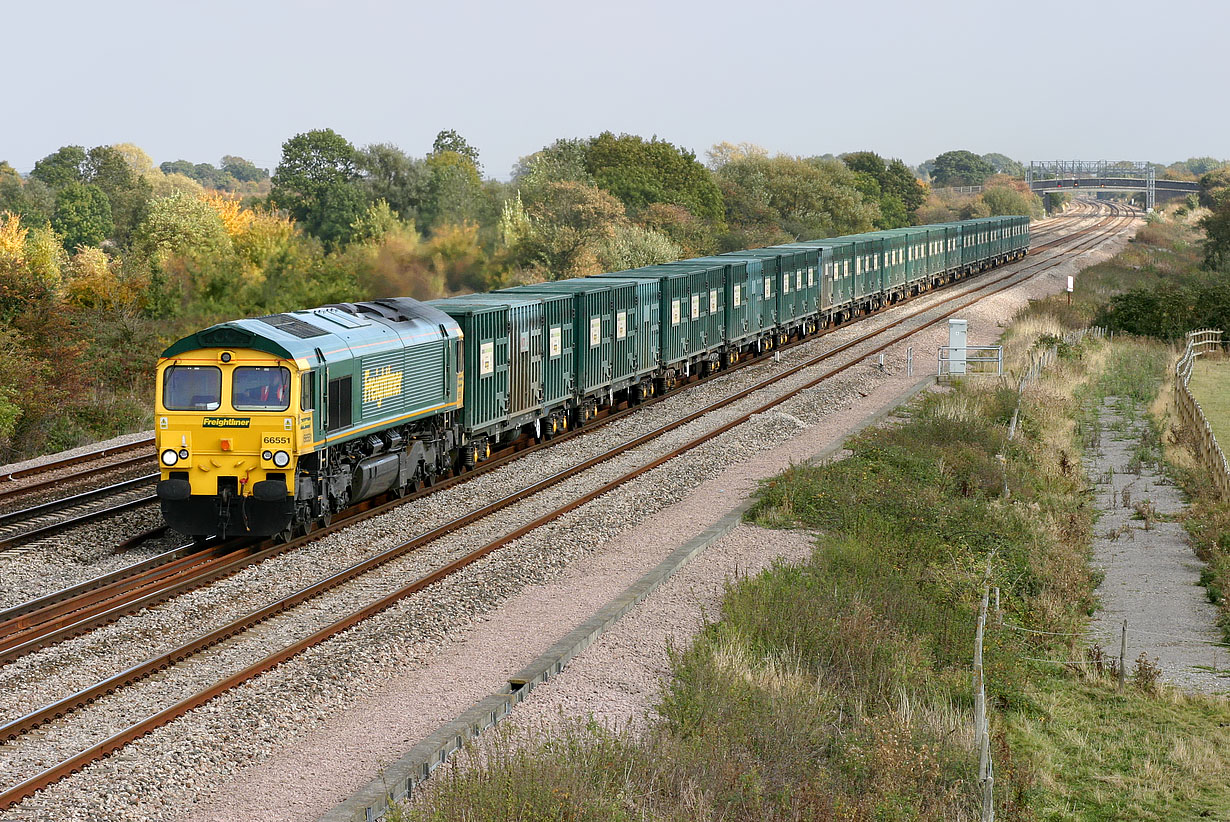 66551 Denchworth (Circourt Bridge) 9 October 2003