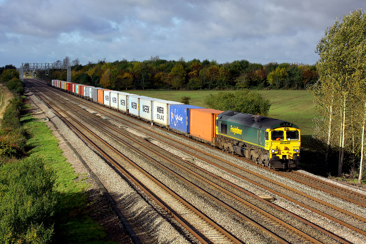 66564 Denchworth (Circourt Bridge) 23 October 2013