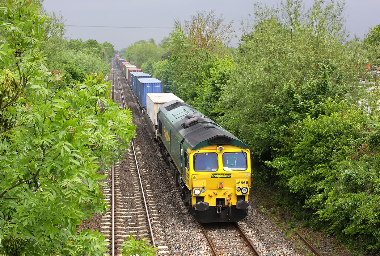 66566 Yarnton 23 May 2015