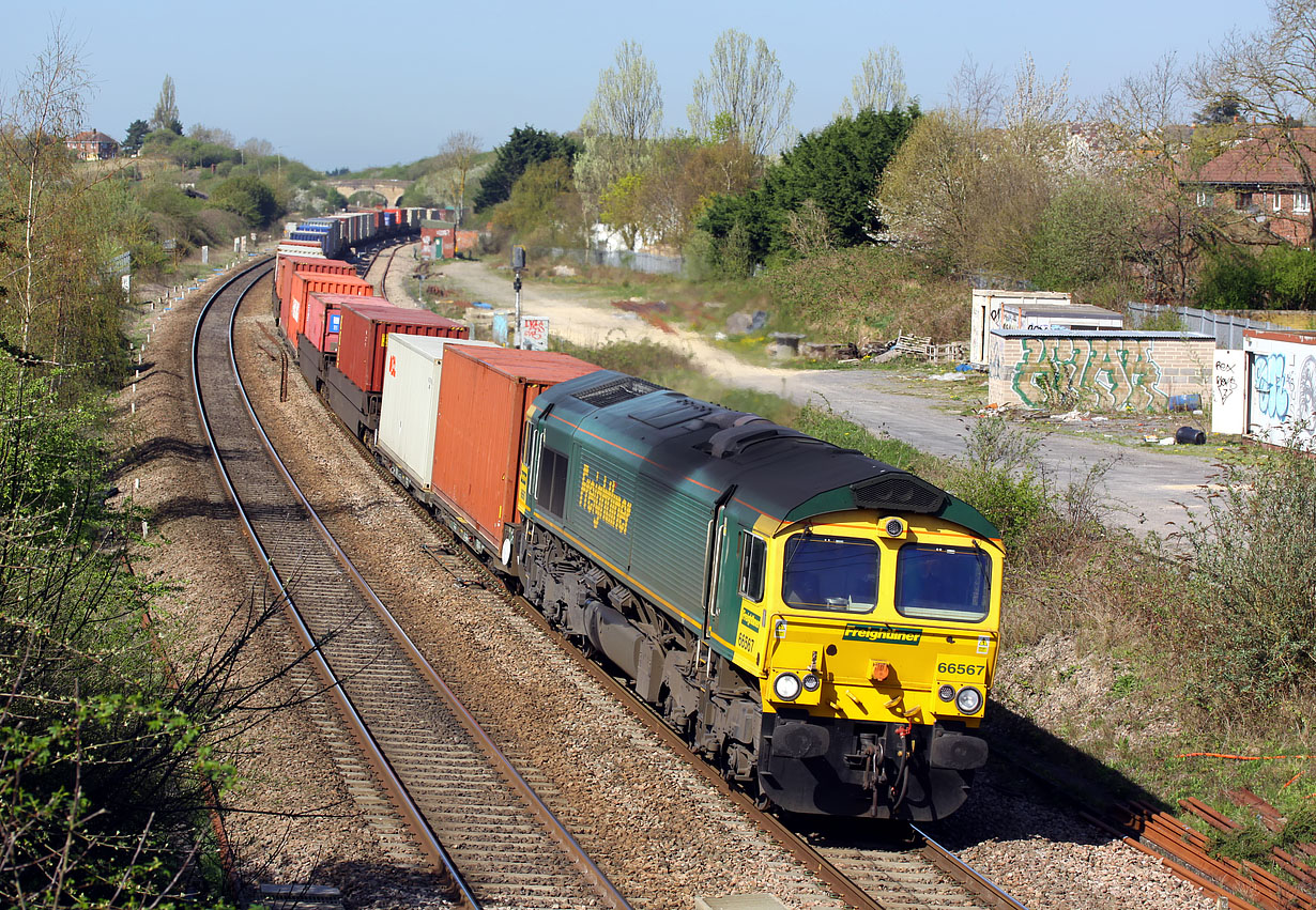 66567 Wootton Bassett 8 April 2011